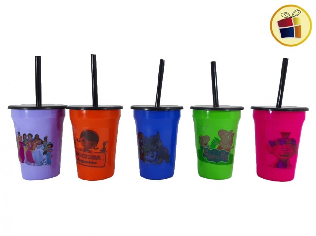 VASO PLASTICO PERSONAJE CON TAPA Y SORBETE 12CM LUGANO (226616)