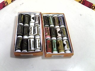 SET DE HILO X12 EN CAJA BLANCO/NEGRO Y COLOR 80 YARDAS JAISPUR(1275/224146)